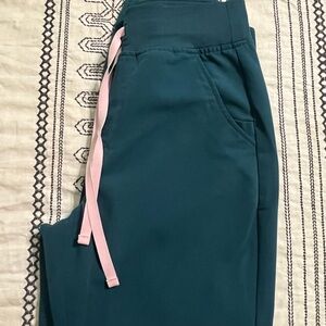 Figs Teal size small